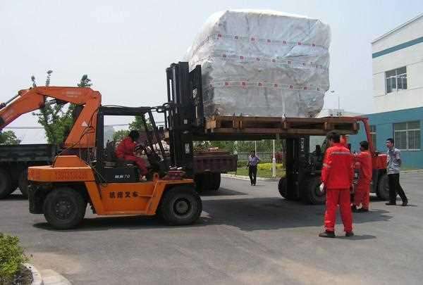 重型设备移位报价指南 如何选择可靠的厂家与服务保障
